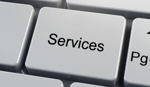 Das Wort "Service" als Taste auf einer Computertastatur als Symbol für die Citroen Servicepakete, die man online abschließen kann.